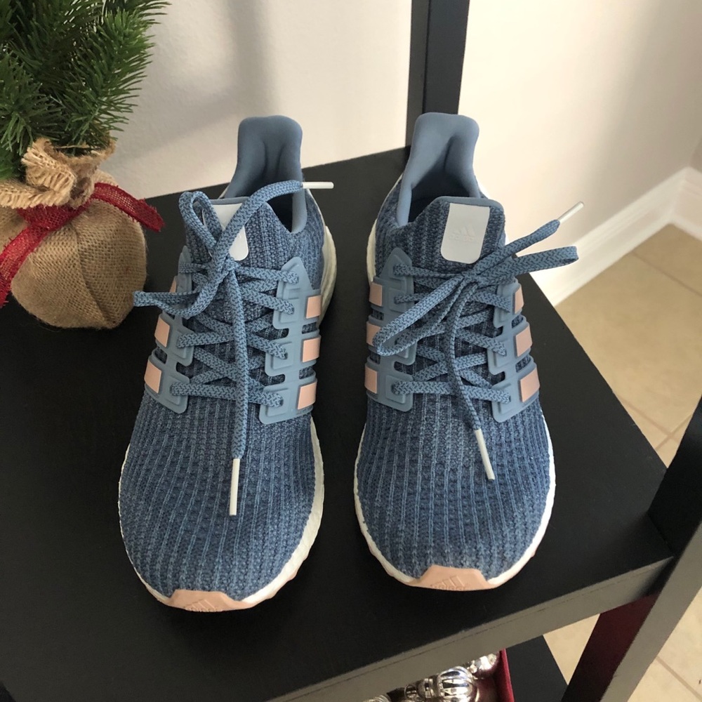 Women’s Adidas Ultra Boost, 8.5